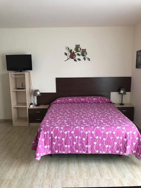 アパート Apartamentos Sol Center Lloret リョレート・デ・マル